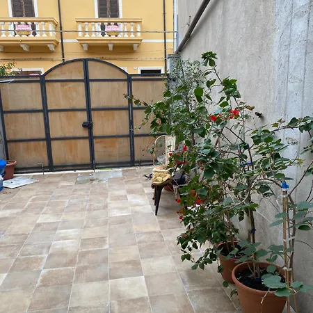 Lägenhet Monolocale 18 SantʼAntìoco